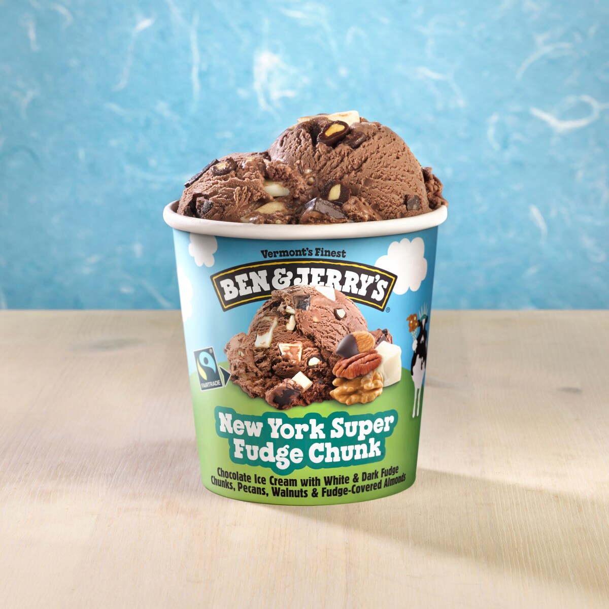 New York Super Fudge Chunk Ice Cream - Pint 3 / 5